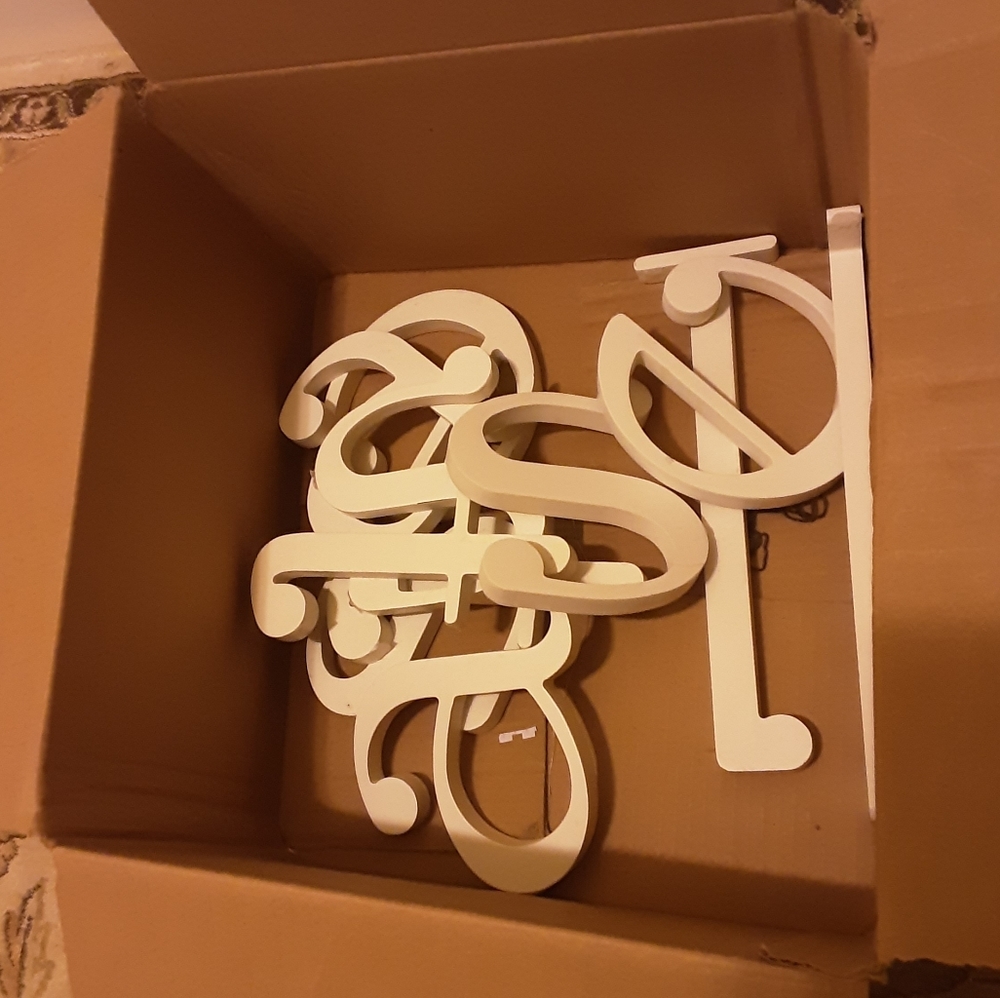11 WHITE WOOD LETTERS FOR WALL HANGING